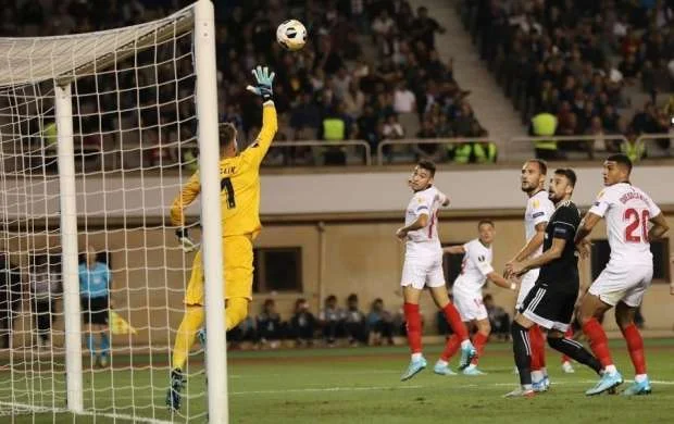 UEFA "Qarabağ"ı cərimələdi, bəs erməni təxribatı? 