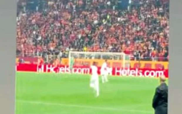 Türk gözəl "Real"ın ulduzu ilə sevgili oldu - FOTOLAR 