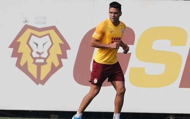 "Qalatasaray"da ciddi itkilər var 
