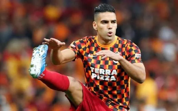 Radamel Falkao ilə bağlı şok iddia 