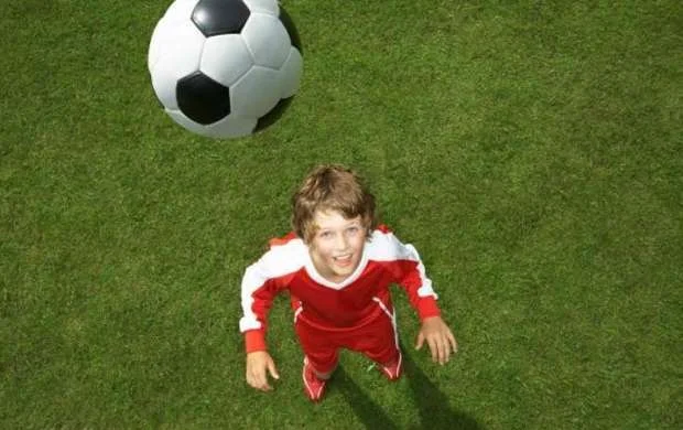 Futbolda şok qadağa 