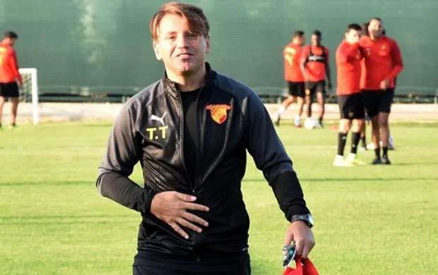 Super Liqada daha bir istefa 