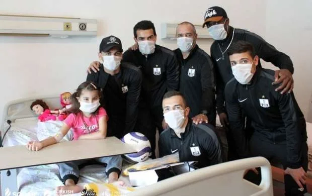 “Neftçi”nin üzvləri talassemiyadan müalicə olunan uşaqlara baş çəkib - FOTOLAR 