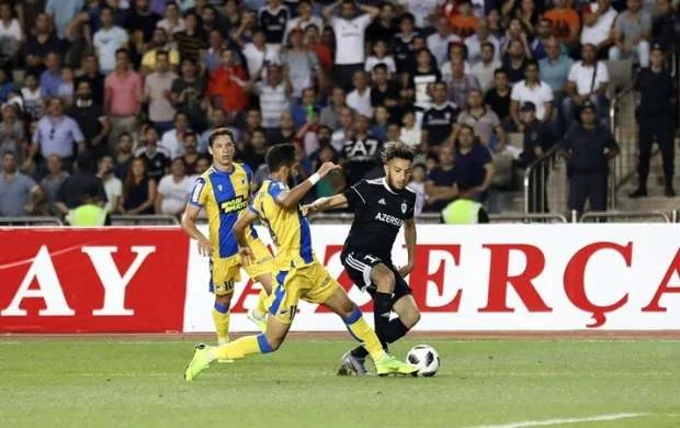 APOEL-in iki futbolçusu "Qarabağ"la oyunu buraxacaq 