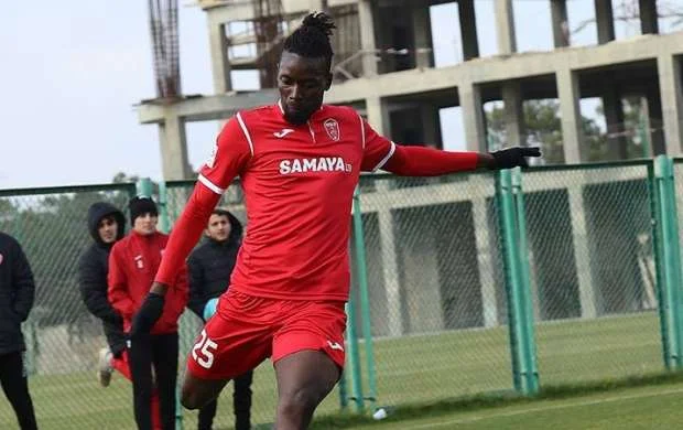 "Keşlə"nin futbolçusu Afrikaya çağırıldı 