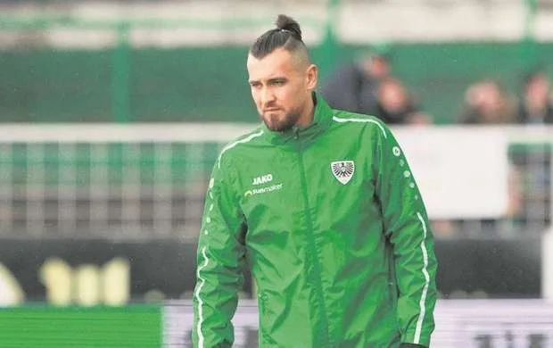 Milliizin futbolçusu yeni imicdə - FOTO 