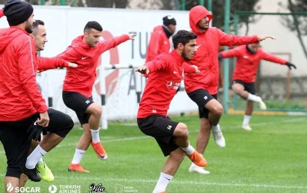 "Neftçi" hazırlıqlara start verdi 