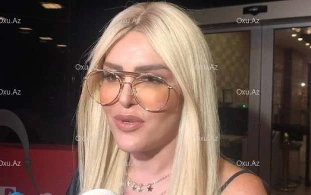 Cinsini dəyişib futbolçuya ərə gedən bloqer Bakıda - FOTOLAR 