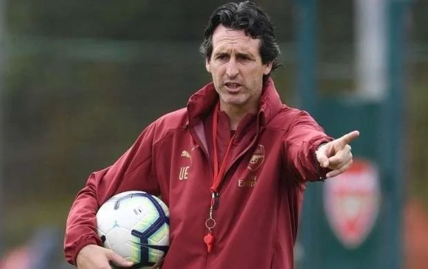 "Arsenal" bu mütəxəssislə danışıqlar aparır 
