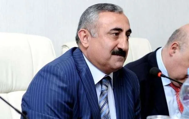 Nazim Süleymanov: "Yurçeviçi kim gətiribsə, çıxsın cavab versin"  
