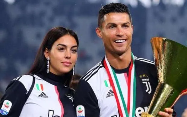 Ronaldo "Yuventus"dan gedir - Şok iddia 