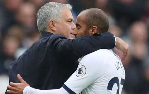 Mourinyodan uğurlu debüt - VİDEO 