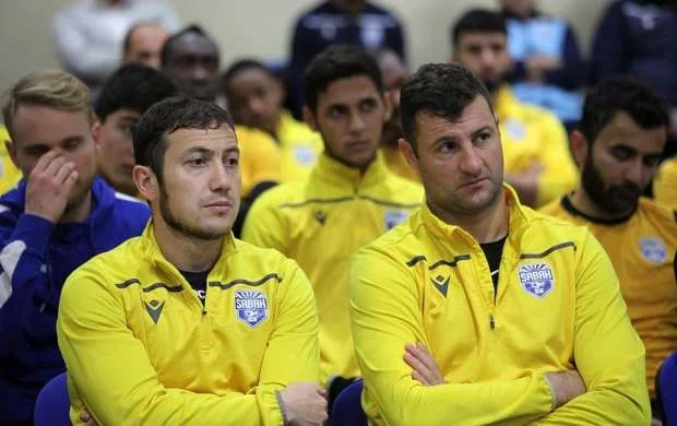"Sabah"ın yeni baş məşqçisi kollektivə təqdim edildi - FOTOLAR 