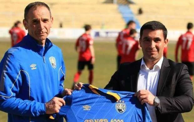 “Bunların öz “kruq”ları var, kənardan kimsənin futbolda olmasını istəmirlər” 