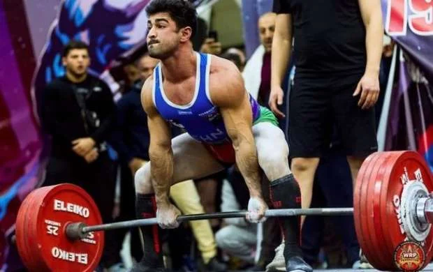 Azərbaycanlı idmançı Moskvada dünya rekordu qırıb çempion oldu - FOTOLAR 