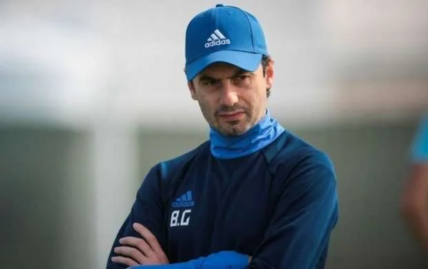 Emil üçün 39 yaşlı erməni 