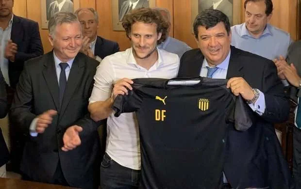 Dieqo Forlan yeni iş tapdı 