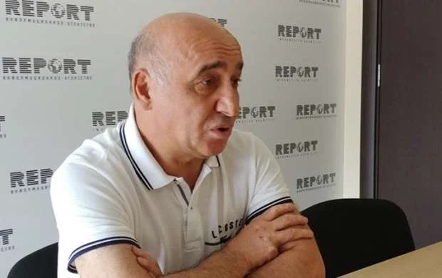 Şahin Diniyevin kirayənişini ev əşyalarını qarət edərək elan saytında satıb 