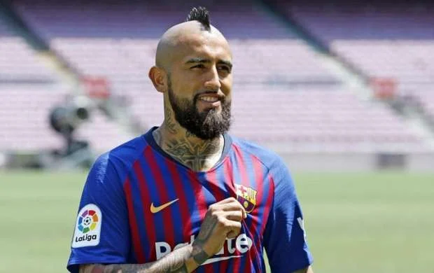 Futbolçusu "Barselona"nı məhkəməyə verdi 