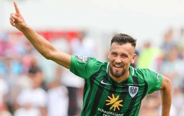 Millimizin futbolçusu xəstələndi 