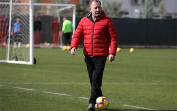 Sergen Yalçın qovuldu 