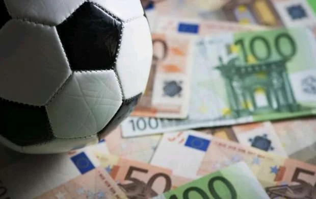 8 Azərbaycan klubu futbolçularına 17 milyon maaş verib 
