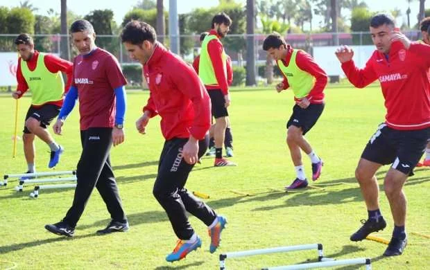 "Keşlə"ni Bundesliqa klubu "kötəklədi" 
