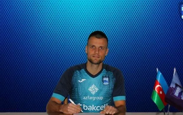 "Zirə" sabiq futbolçusu ilə müqavilə imzaladı 