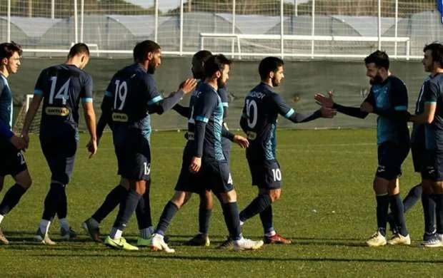 Üç oyunda iki qələbə 