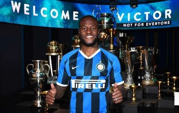 Mozes rəsmən Milan "İnter"ində 