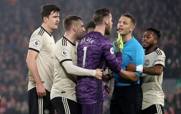MY-ni futbolçularına görə cərimələdilər 