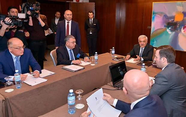 Elşad Nəsirovla Rauf Əliyevin ifşası 