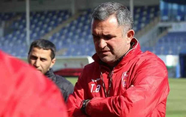 Tərlan Əhmədov: "Ruslan Qurbanov sırada olsaydı..." 