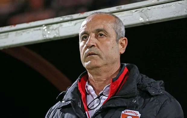 19-cu dəfə eyni klubun baş məşqçisi oldu 