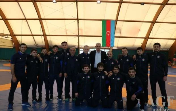 Yunan-Roma güləşi millimiz rekorda imza atdı və Avropa ikincisi oldu 