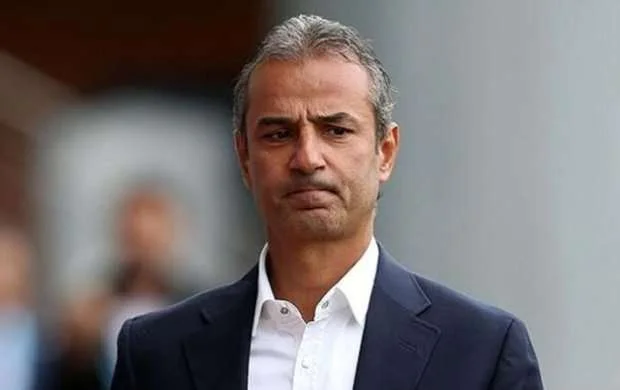 Super Liqada daha bur baş məşqçi istefası 