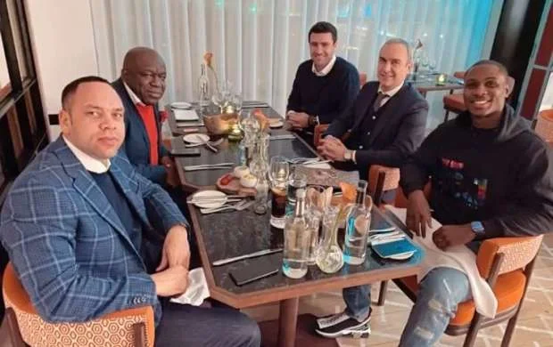 Nigeriyanın kasıb məhəllələrindən "zirvə"yə - "Mançester Yunayted"in yeni hücumçusunun həyat hekayəsi 