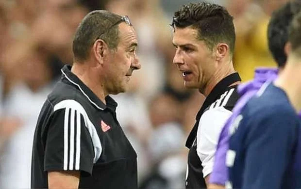 "Dünyada Ronaldunu əvəz edəcək futbolçu yoxdu" - Sarri 
