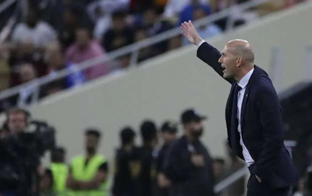 Zidan "Yuventus"u çalışdıra bilər 