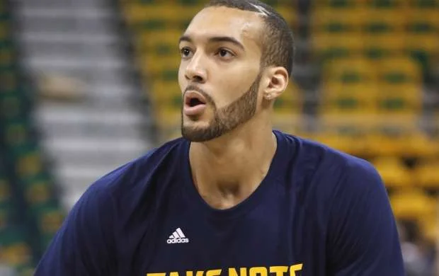 Ulduz basketbolçu koronavirusa yoluxub - NBA dayandırıldı 
