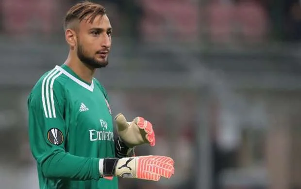 Donnarumma karyerasını Premyer Liqada davam etdirə bilər 