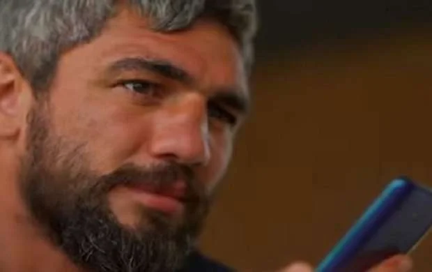 “Survivor”da iştirak edən azərbaycanlı idmançı ailəsi ilə danışıb kövrəldi - VİDEO 