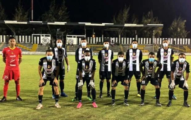 Çempionat təxirə salınmadı, oyuna bu formada çıxdılar 