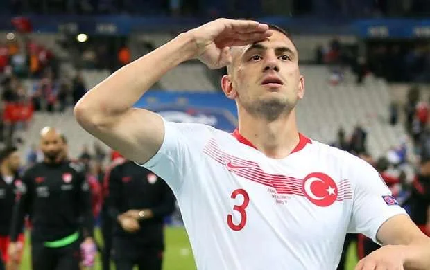 Merih Demiral 2 min ailəyə yardım edəcək - ÖZÜ DEDİ 