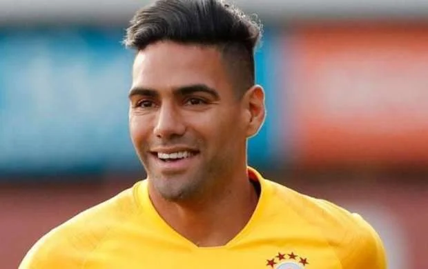 Radamel Falkaodan Türkiyədə koronavirusla mübarizəyə dəstək 