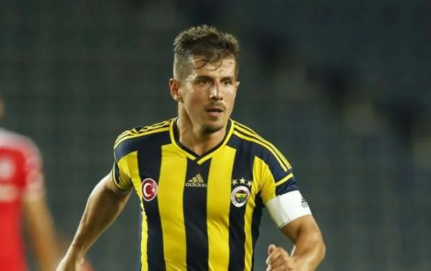 "Fənərbağça"nın kapitanı azərbaycanlılara müraciət etdi - VİDEO 