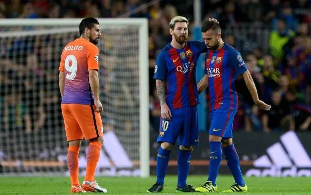 "Ronaldunu Messi ilə müqayisə etməyə dəyməz. Leo bir nömrədi" 