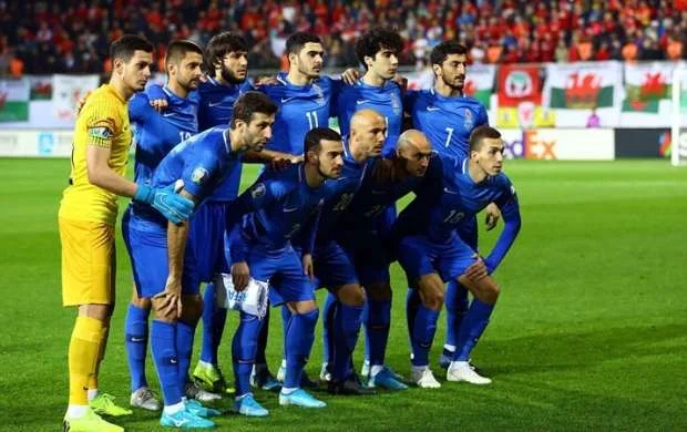 Azərbaycan millisi mövqeyini qorudu 