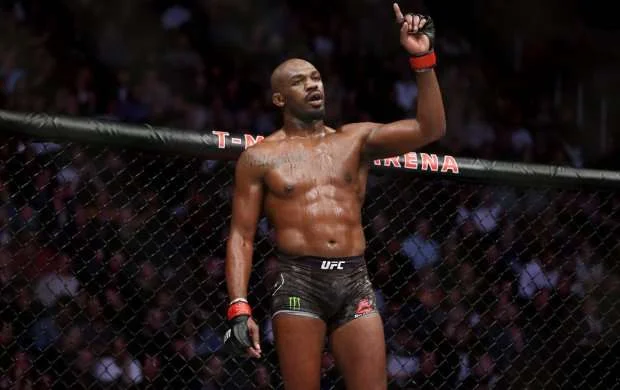 "İçəndə özümü saxlaya bilmirəm" - UFC çempionu 