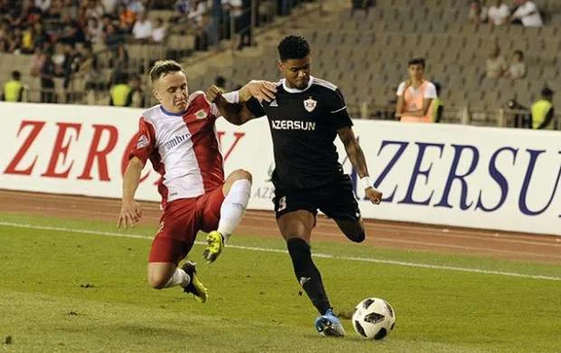 Türkiyə klubu "Qarabağ"ın müdafiəçisinə görə nə qədər təklif etdi? 